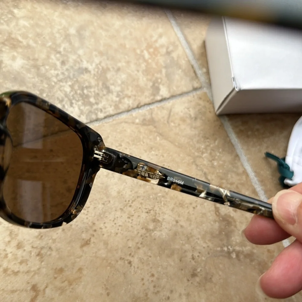 Bertha Natalia Polarized Sunglasses NIB Brown Gold Tortoiseshell Gold Accents